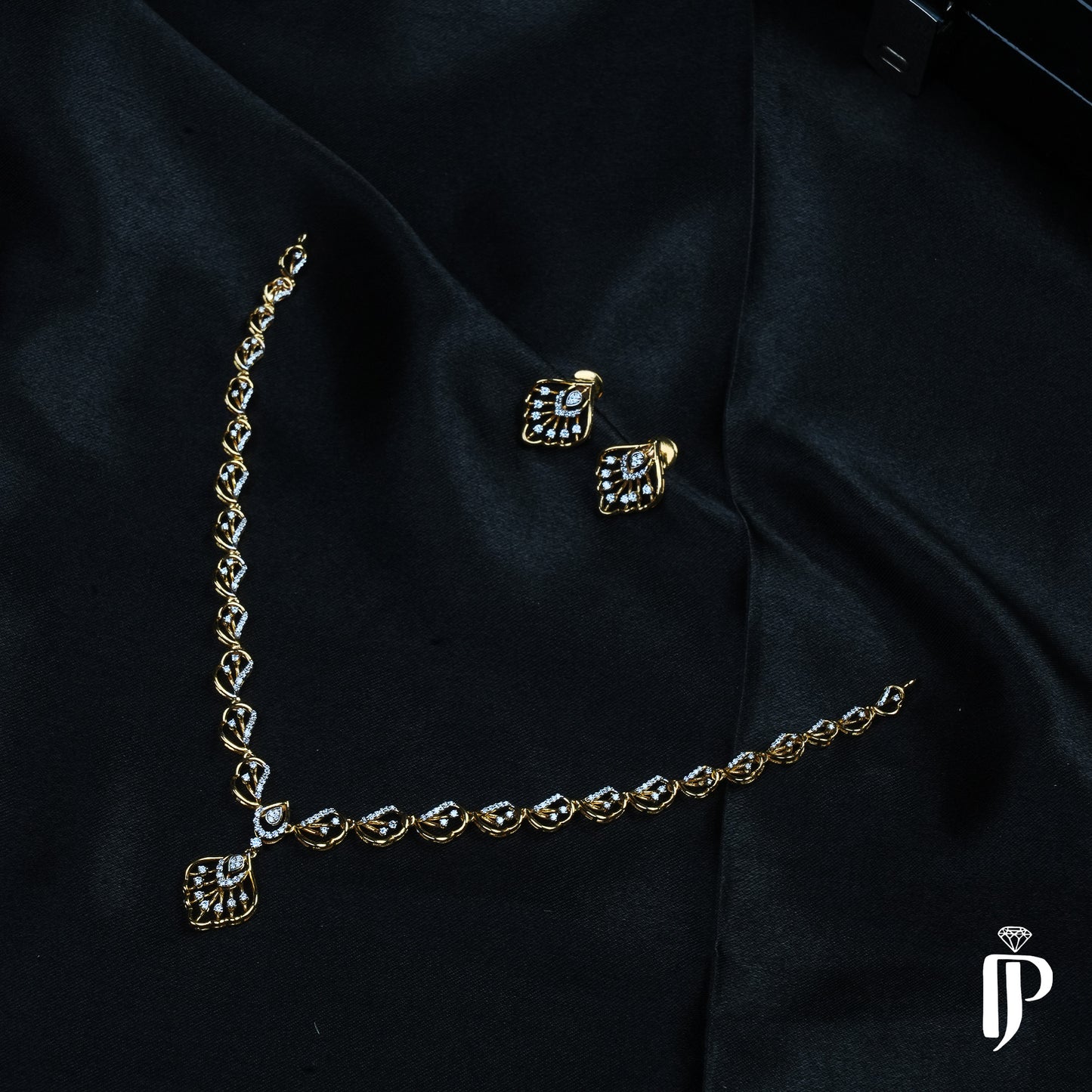 Diamond Short Necklace